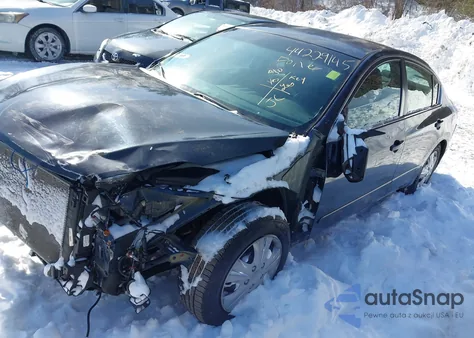 2010 Nissan Altima 2.5 S z USA, uszkodzony, nr VIN 1N4AL2AP9AN560645